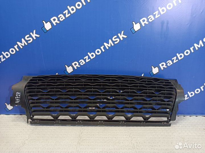 Решетка бампера передняя Renault Duster 2