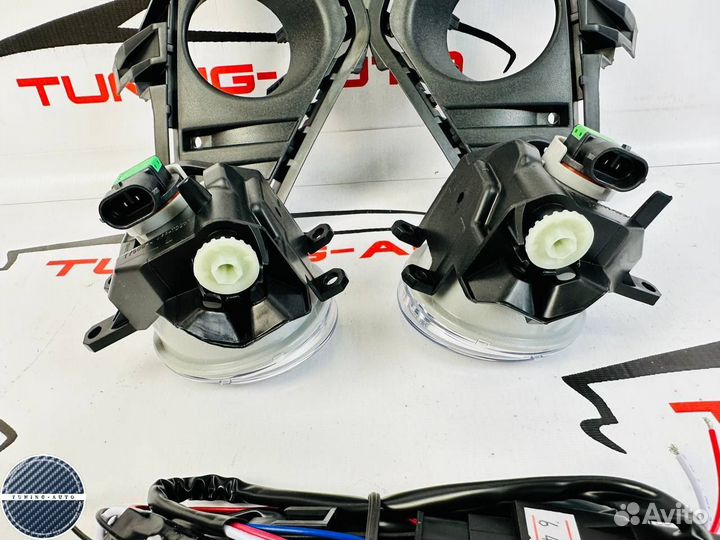 Противотуманки Toyota RAV4 (XA 50 )