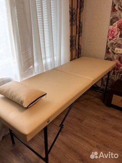 Кушетка для наращивания ресниц