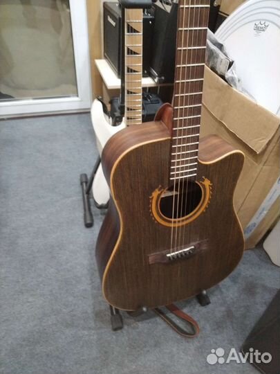 Акустическая гитара bulldog E3. Новая