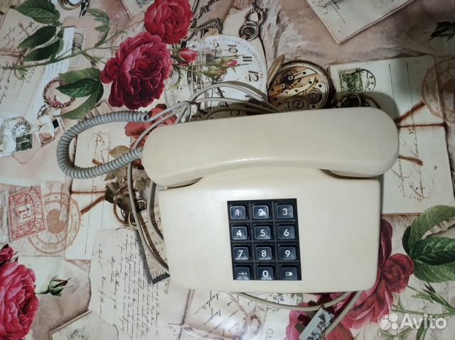 Стационарный телефон кнопочный