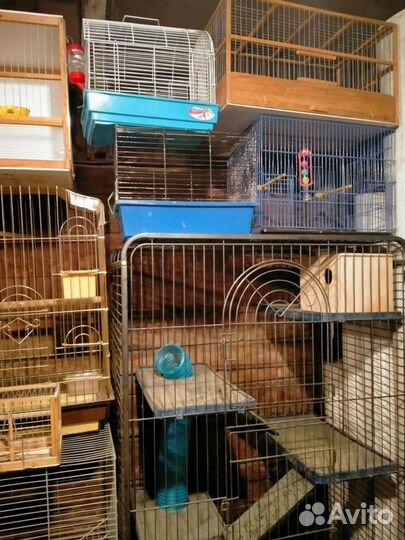 Клетки для домашних питомцев и птиц