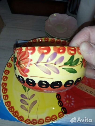 Чайные пары, блюдца, вазы