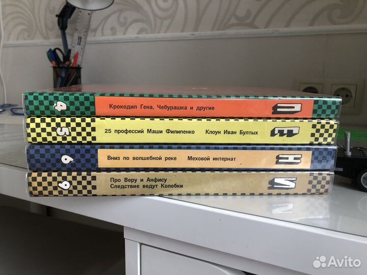 Книги для детей и подростков