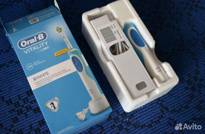 Зубная щетка oral-b vitality 3D white