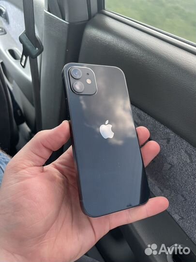 Телефон iPhone 12 на 128GB