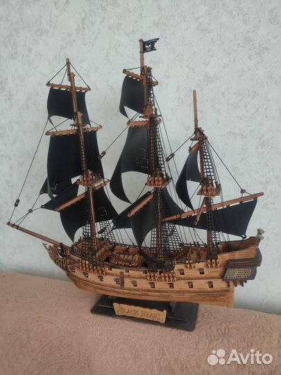 Сборная модель корабля из дерева