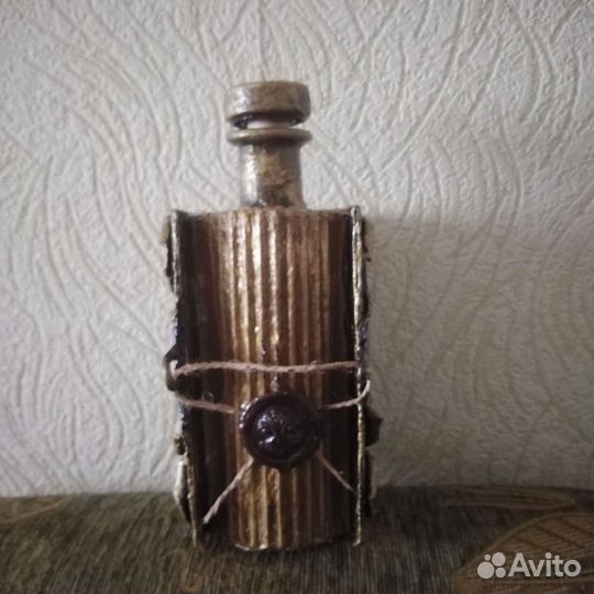 Графин в виде книги