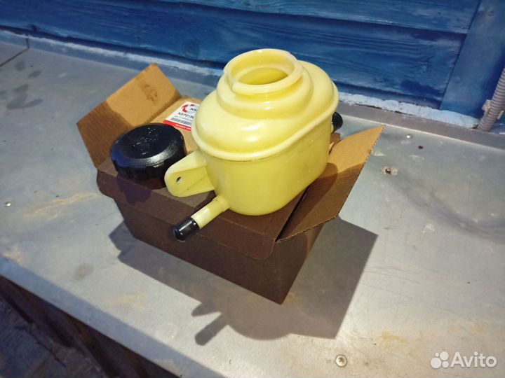 Бачок гура lacetti