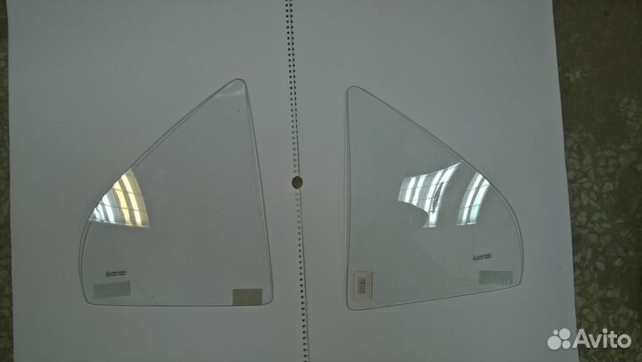 Стекло форточка глухое задней двери Акцент Accent