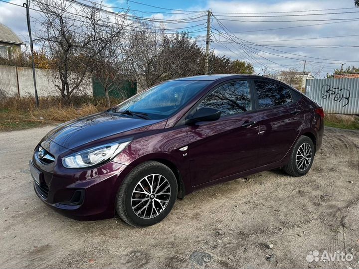 Hyundai Solaris 1.6 AT, 2013, 130 000 км