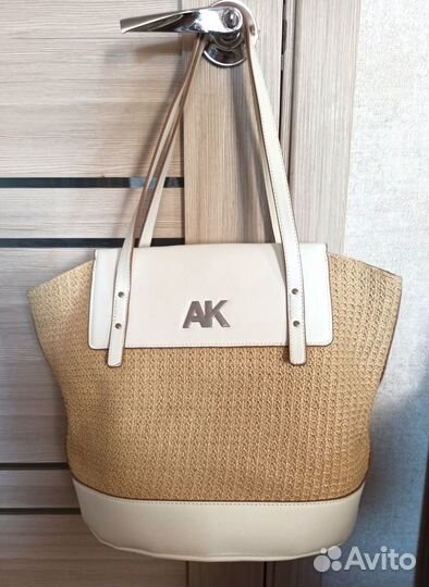 Сумка бренд Anne Klein,рафия(соломка)