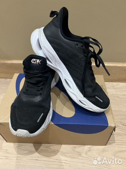 Кроссовки 38 размер