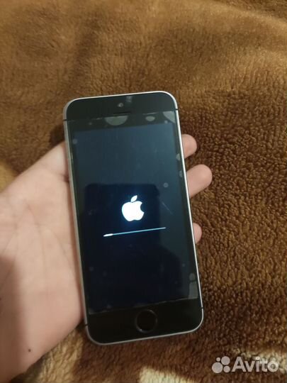 Телефон iPhone 5s