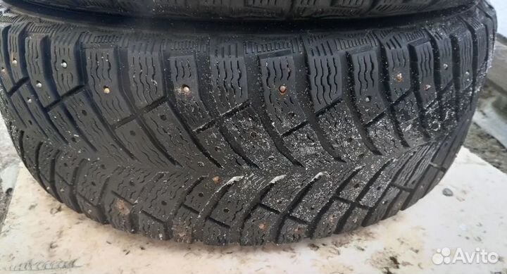 Michelin X-Ice North 4 205/55 R16 94T