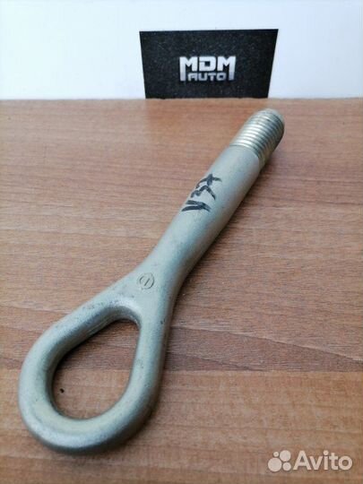 Крюк буксировочный Ниссан разных моделей Nissan