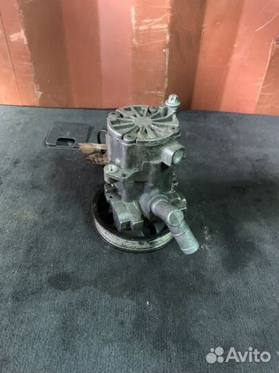 Насос гидроусилитель руля Mercedes 0024663201