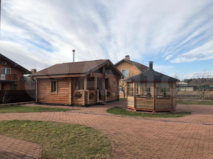 Дом 210 м² на участке 60 сот.