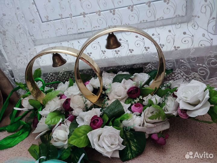 Свадебные украшения на машину