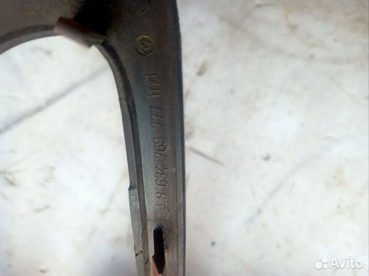 Накладка ручки двери внутренняя Peugeot 307 передн