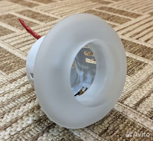 Светильники встраиваемые