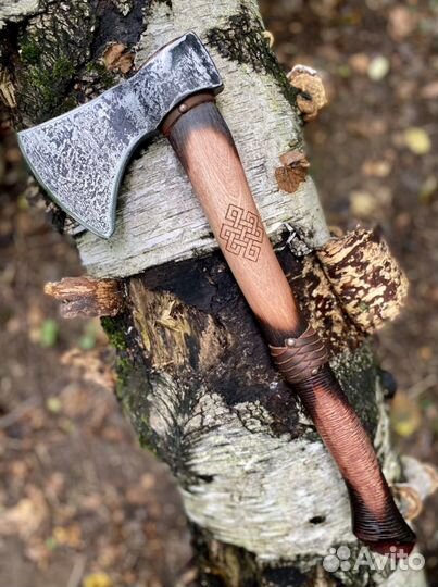 Топор кованый ручной работы