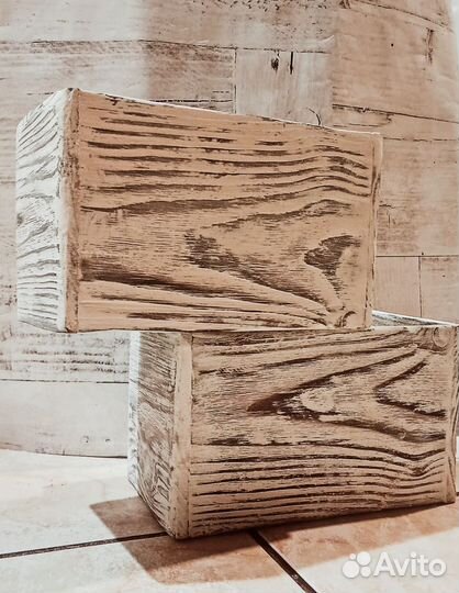 Деревянный ящичек