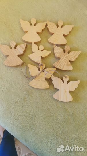 Новогодние игрушки из дерева