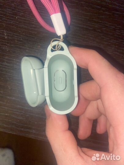 Guess чехол для airpods