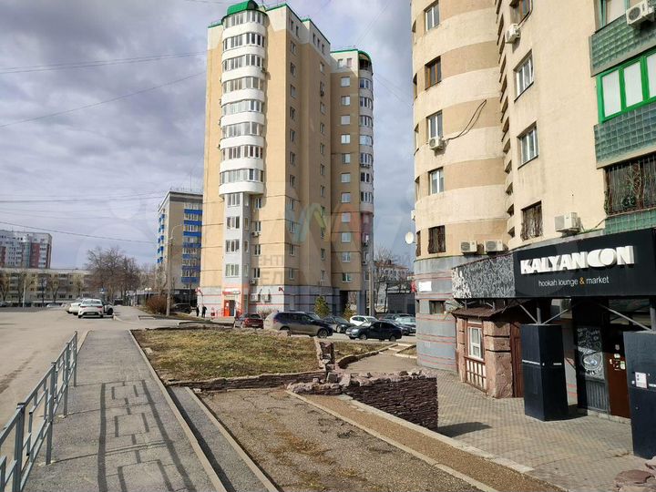 186 м2 под общепит или торговлю на Проспекте