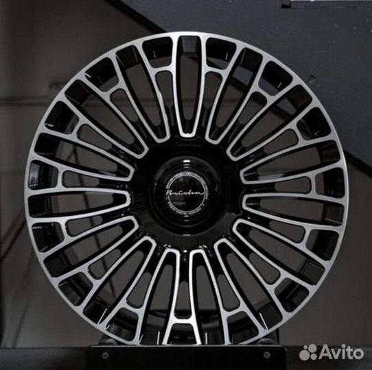 Кованые диски R21 на Mercedes GLS GLE