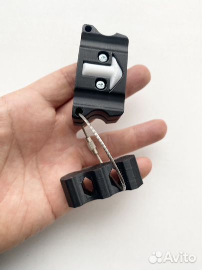 Фиксатор кабеля 3D для эхолота Garmin Striker 9SV