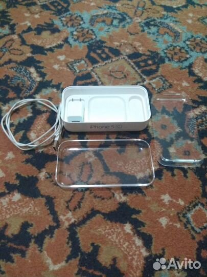 Коробка от iPhone