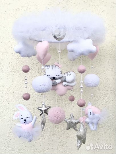 Мобиль на кроватку из фетра