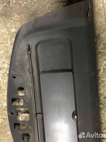 Задняя полка Renault Megane 2