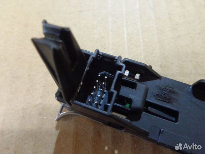 Панель индикации АКПП Audi A6 C6 BVJ