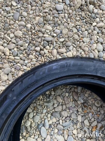 Tracmax X-Privilo RS01+ 275/40 R20 и 315/35 R20