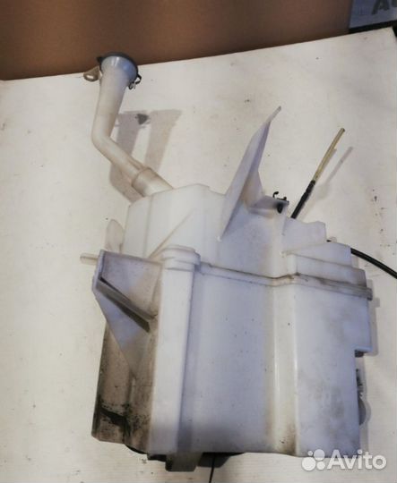 Бачок омывателя Nissan Teana l33