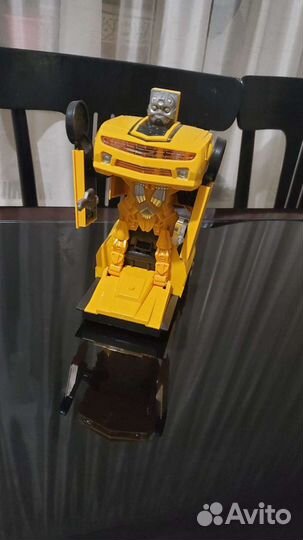 Трансформер Бамблби