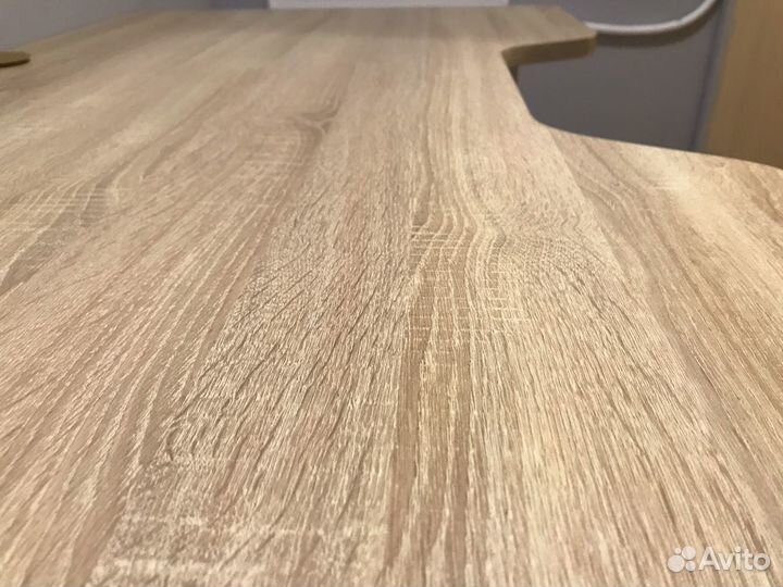 Стол для компьютера