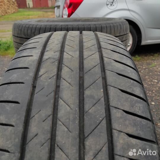 Bridgestone Alenza 001 235/55 R19