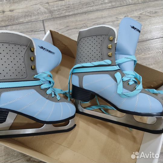 Коньки фигурные женские