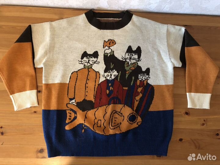 Теплая кофта с принтом