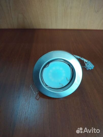 Светильник потолочный встраиваемый