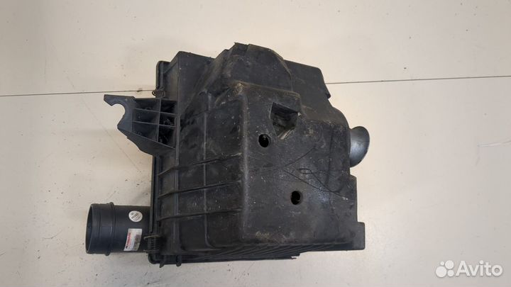 Корпус воздушного фильтра Volkswagen Transporter 4, 2002