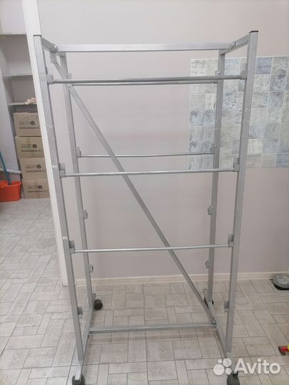 Стойка для коврика