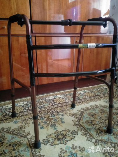 Ходунки для взрослых