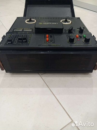 Катушечный магнитофон