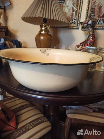 Кастрюля эмалированная бу