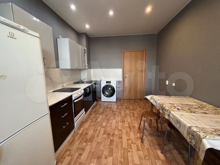 3-к. квартира, 90 м², 13/14 эт.